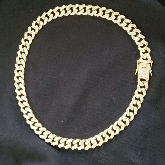 Brand New Golden Bling Bling Cuban Link Necklace - Picture 2 of 9